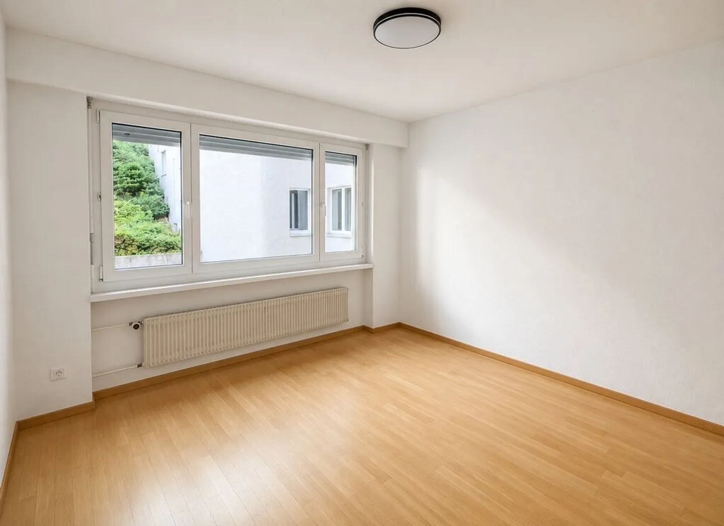 Appartement 2.5 pièces avec vue verte couverte - Photo 7 sur 8