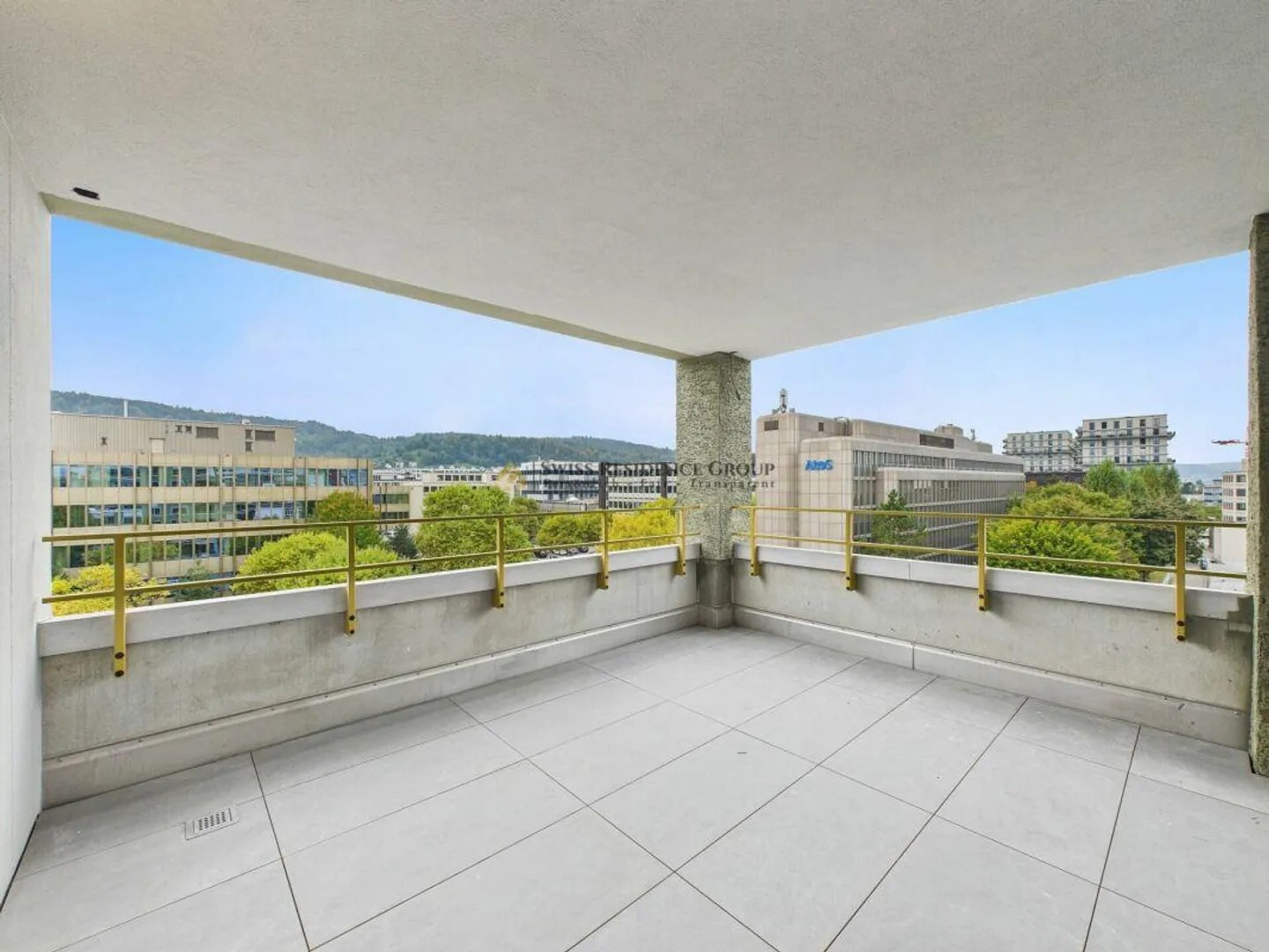 Modernes Apartment mit atemberaubender Aussicht - Foto 5 von 9