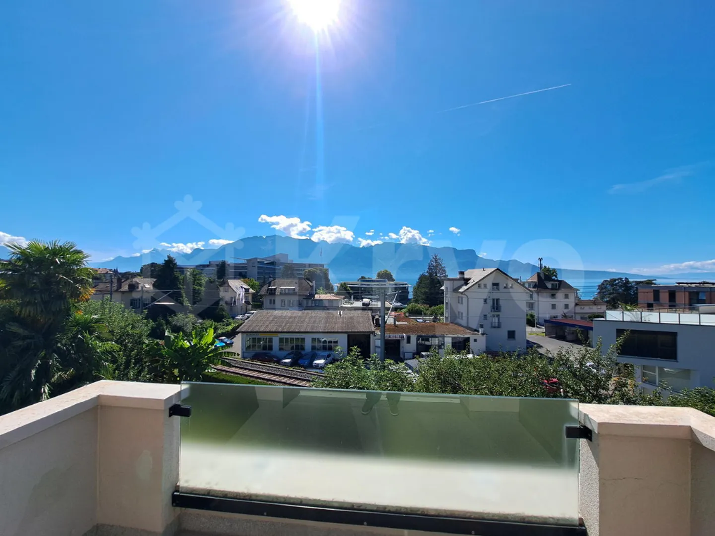 Appartement Charmant avec Vue sur le Lac - Photo 1 sur 9