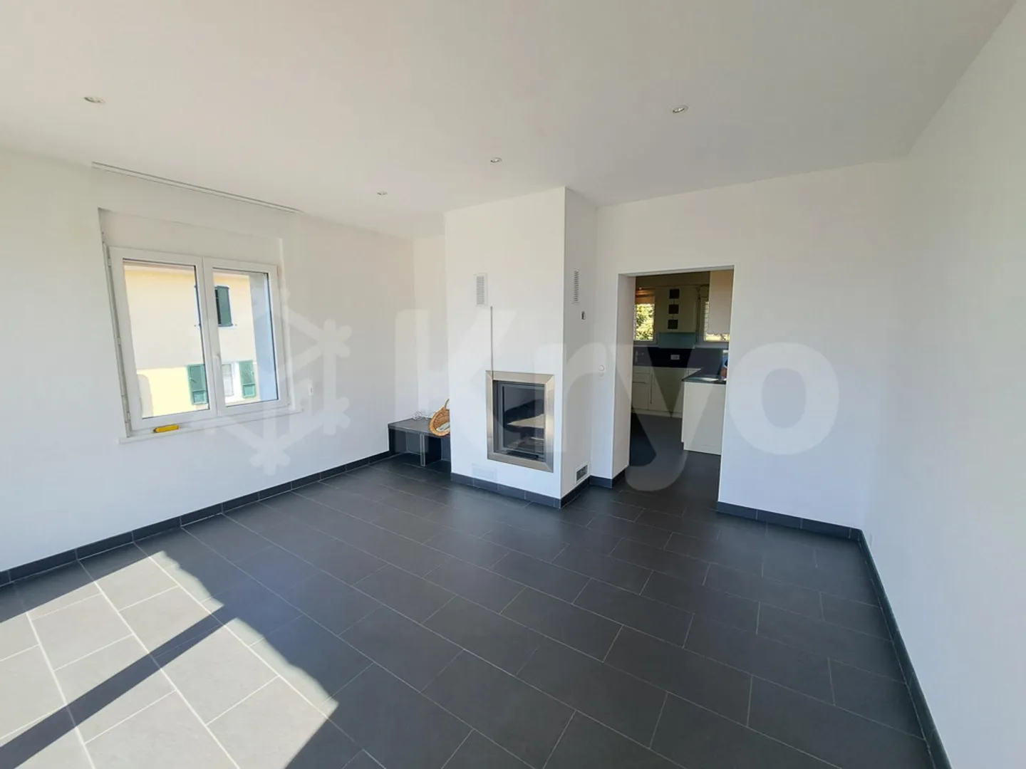 Appartement Charmant avec Vue sur le Lac - Photo 5 sur 9