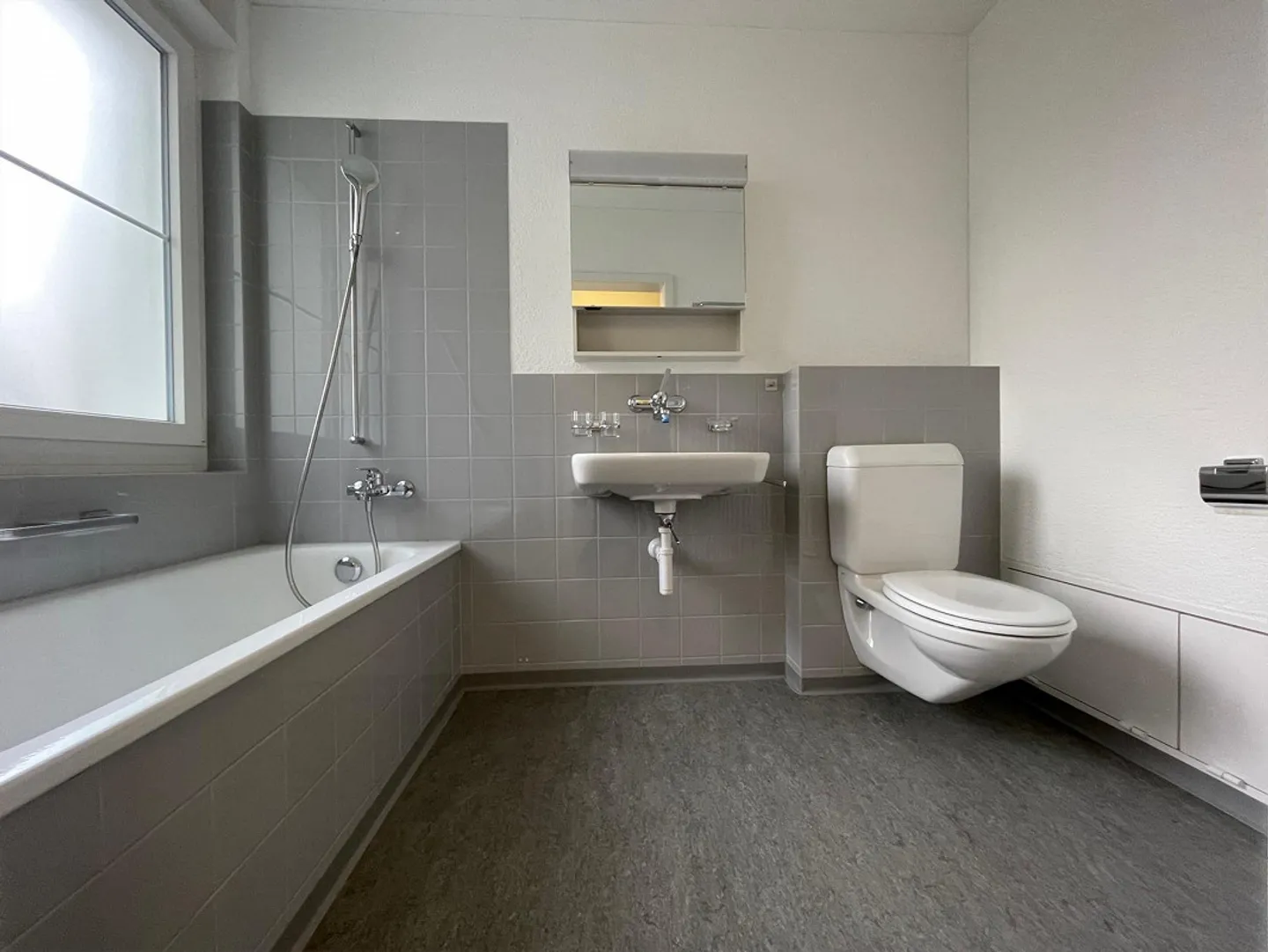 Appartamento familiare parzialmente ristrutturato nel quartiere Remishueb - Foto 12 di 15