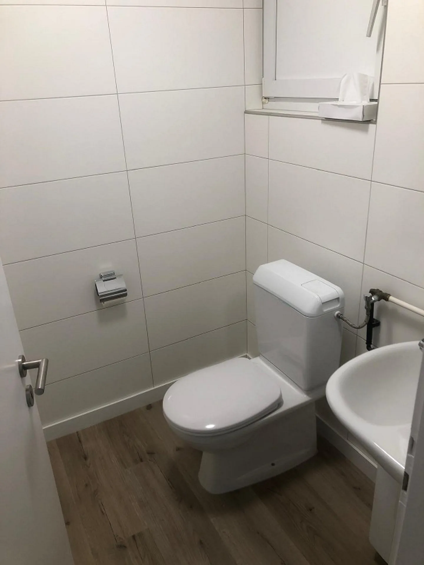 Büro / Atelier / Praxis / Gewerberäume - Foto 12 von 14