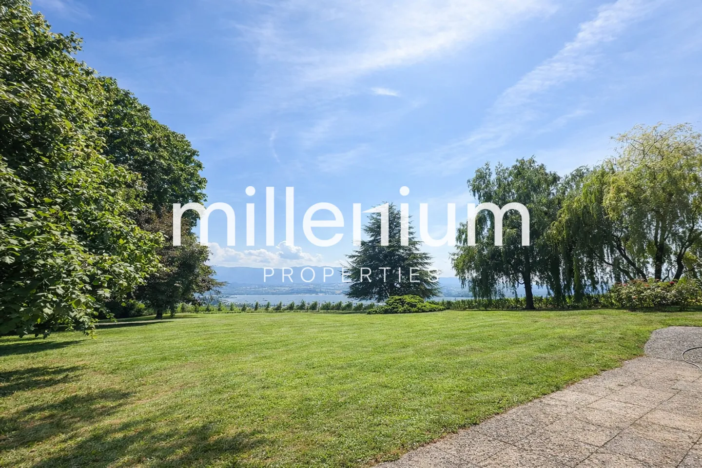 Beautiful Country House in the Heart of the Geneva Countryside - Photo 2 of 12