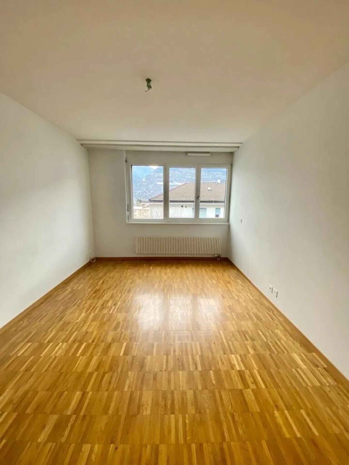 To seize! Magnificent apartment in Sierre! - Photo 7 of 9