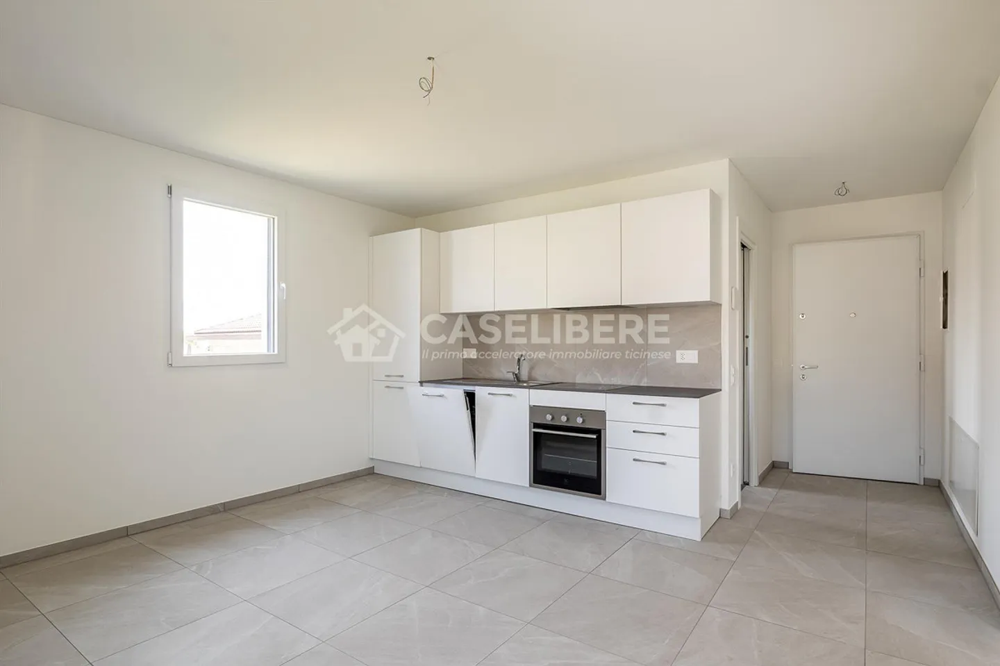 NEW 2.5 ROOMS IN STABIO - Photo 3 of 8