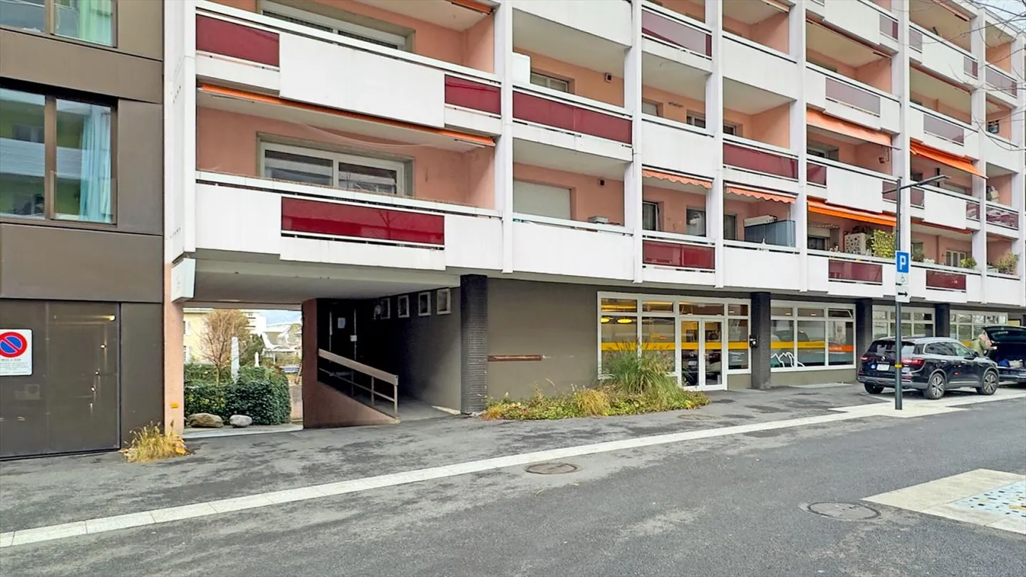 Entrepôt près du centre-ville - Photo 8 sur 10