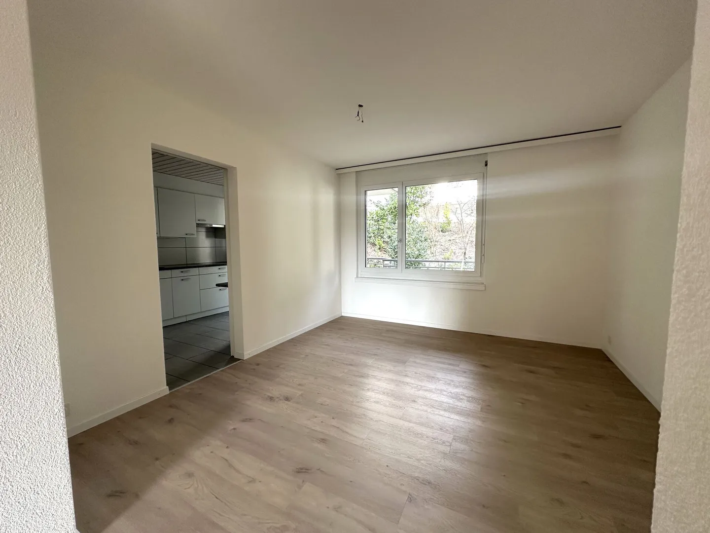 Appartement lumineux avec espace de jardin - Photo 5 sur 16