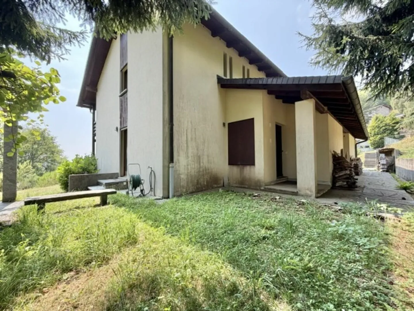 Charming Row House in Cardada - Photo 5 of 14
