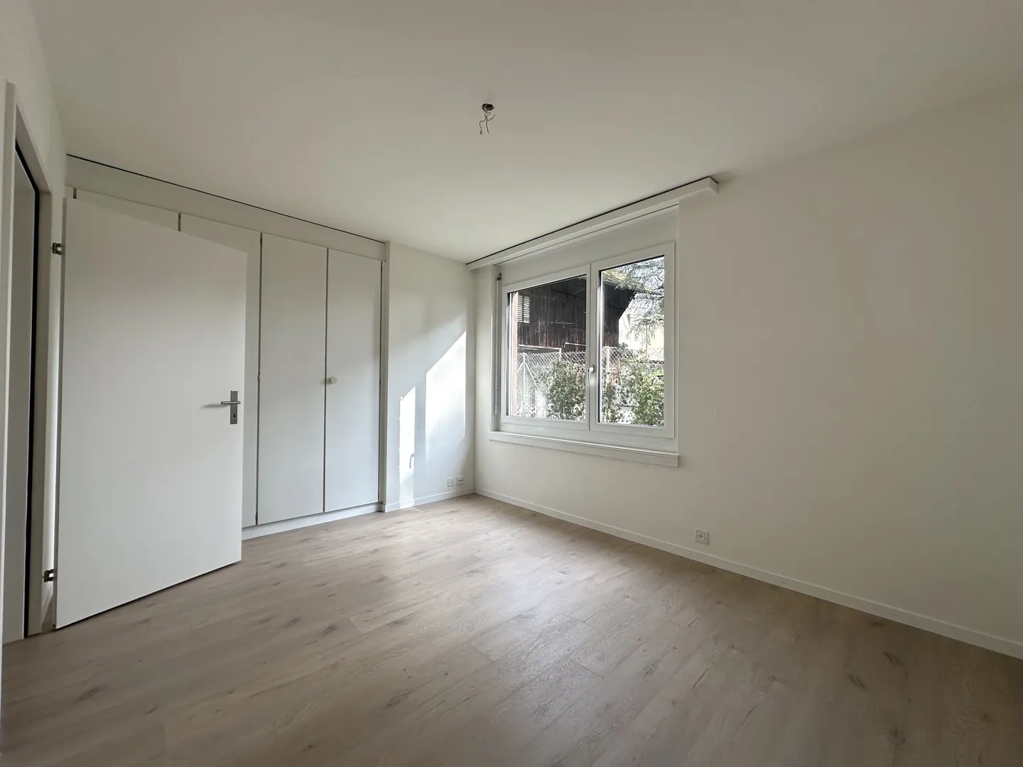 Appartement lumineux avec espace de jardin - Photo 8 sur 16