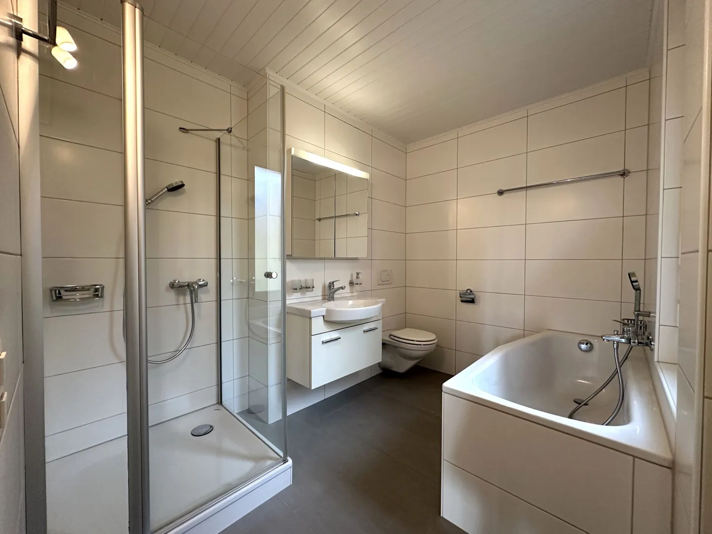 Appartement lumineux avec espace de jardin - Photo 9 sur 16