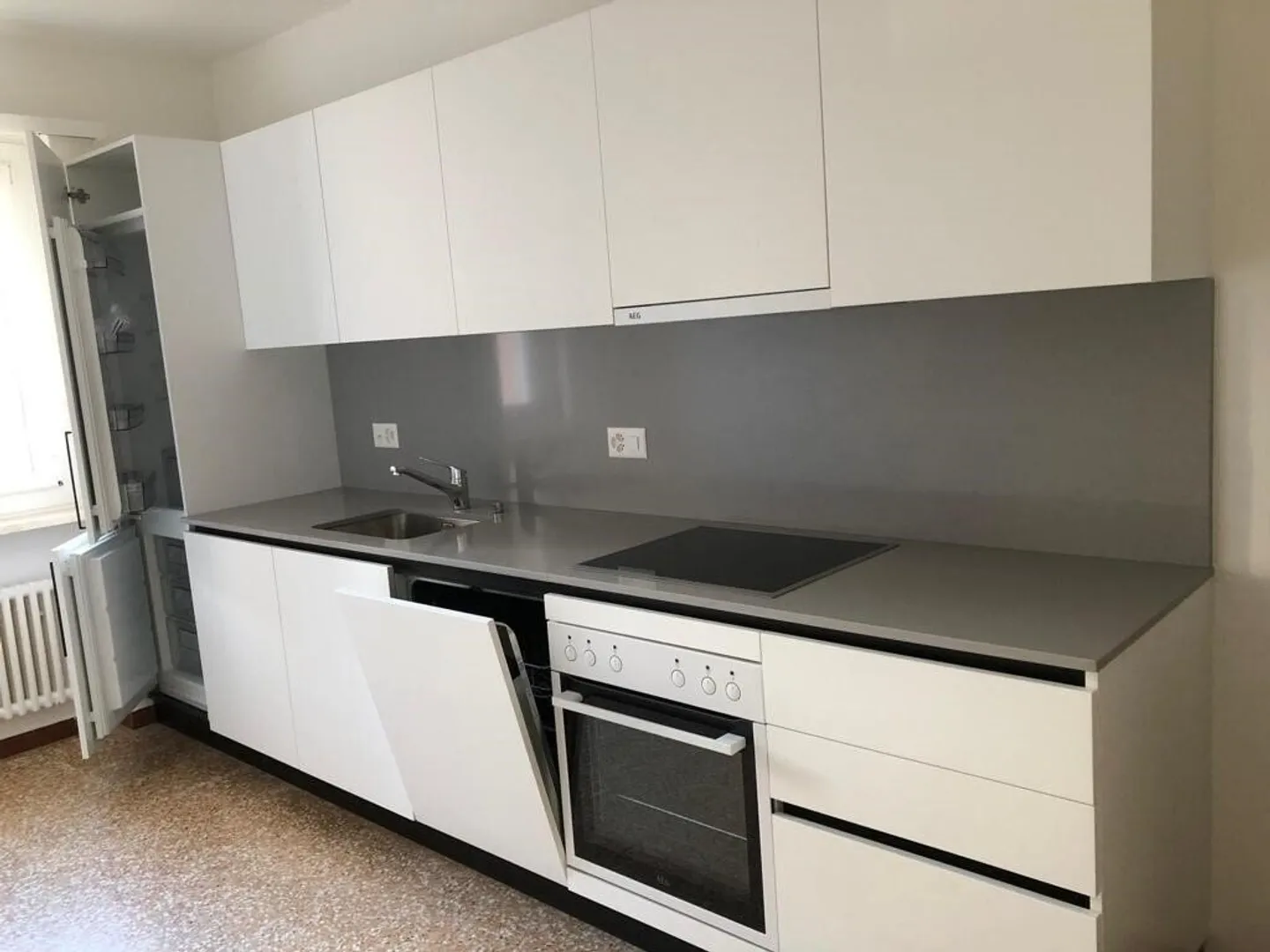 Wir vermieten eine geräumige und renovierte Wohnung, erster Monat kostenlos - Foto 1 von 5
