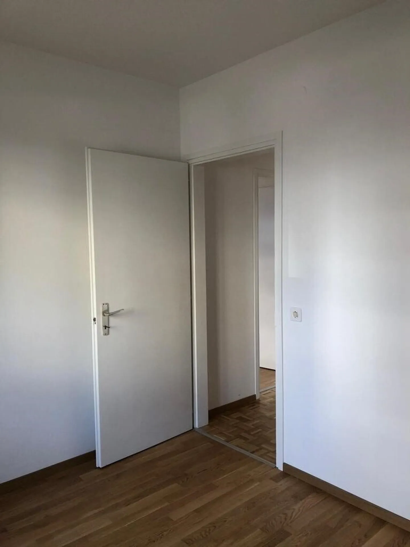 Wir vermieten eine geräumige und renovierte Wohnung, erster Monat kostenlos - Foto 5 von 5