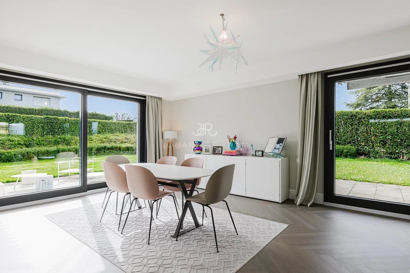 Contemporary Villa in Vésenaz - Foto 4 von 9