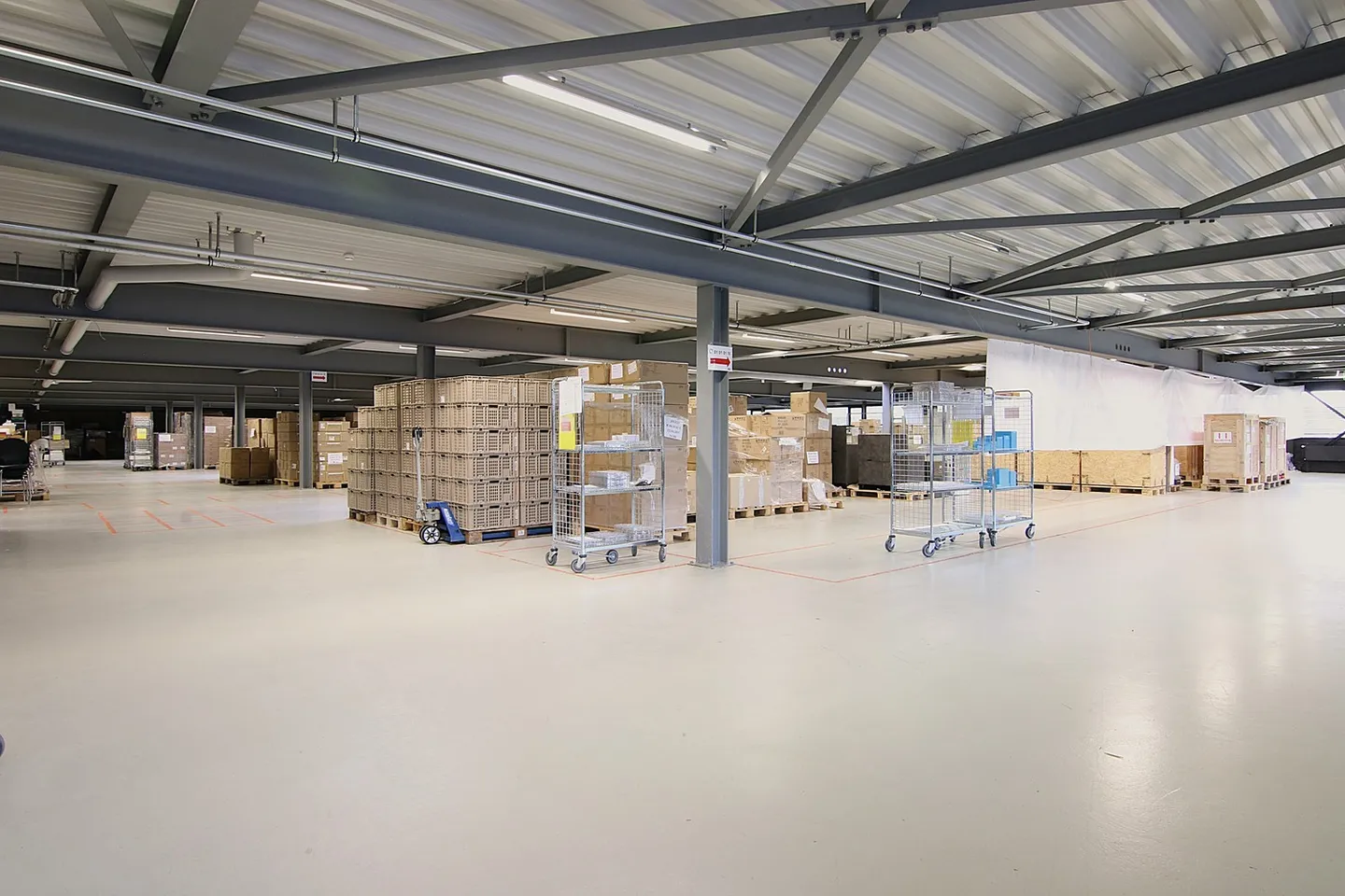 Espace commercial à louer dans la Maison Mondaine - Photo 4 sur 5