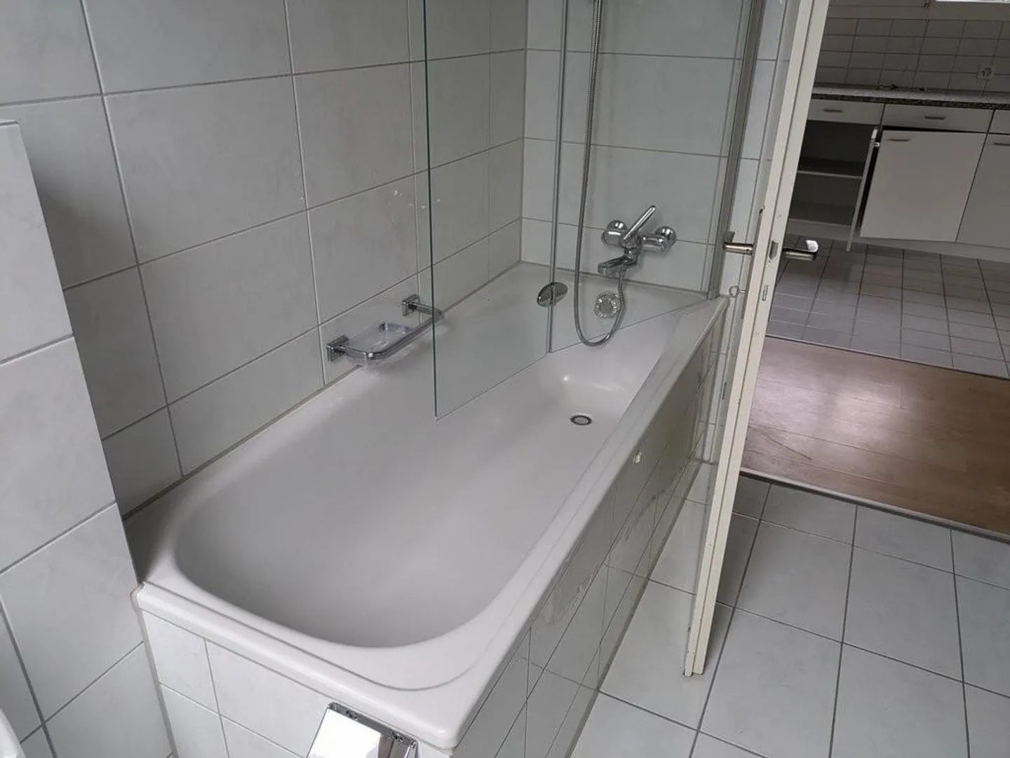 Charming Apartment in Aegerital - Photo 3 of 7