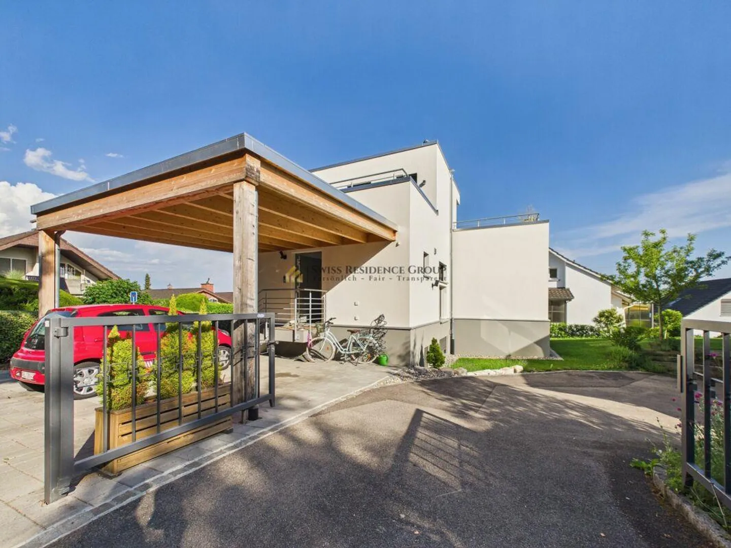 Appartement en attique en duplex de 3,5 pièces avec terrasse sur le toit ensoleillée de 46 m2 - Photo 1 sur 21