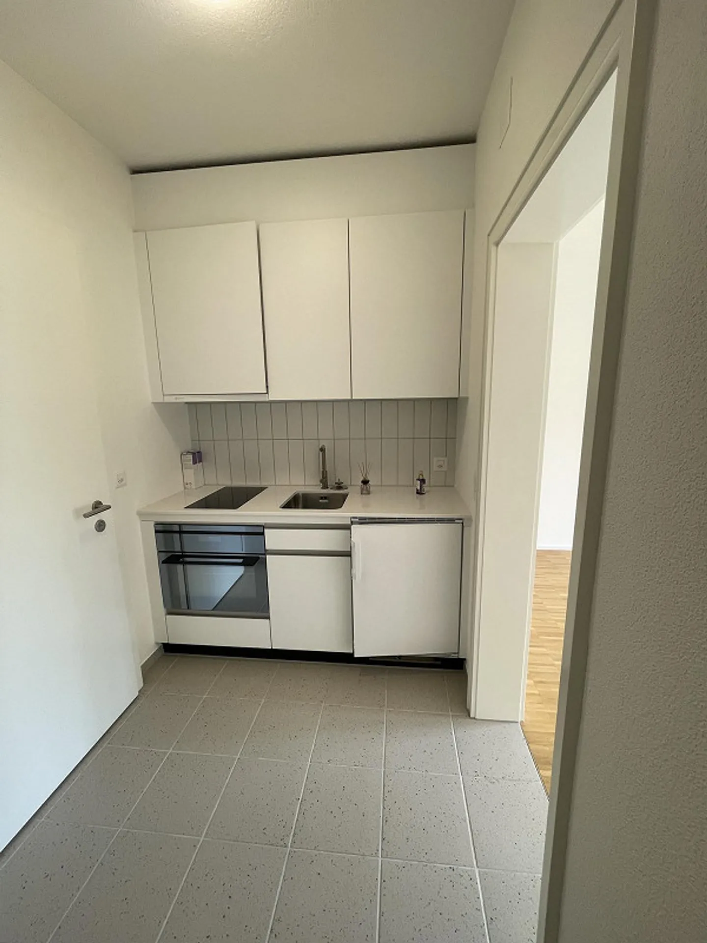 Appartamento 2 locali nel centro della città vecchia in affitto - Foto 5 di 9
