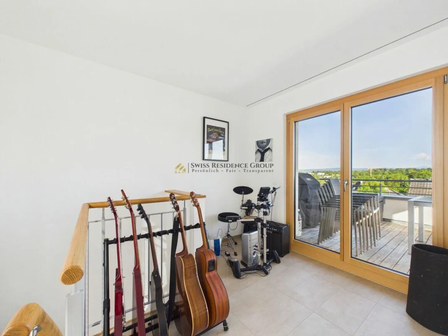 Appartement en attique en duplex de 3,5 pièces avec terrasse sur le toit ensoleillée de 46 m2 - Photo 14 sur 21