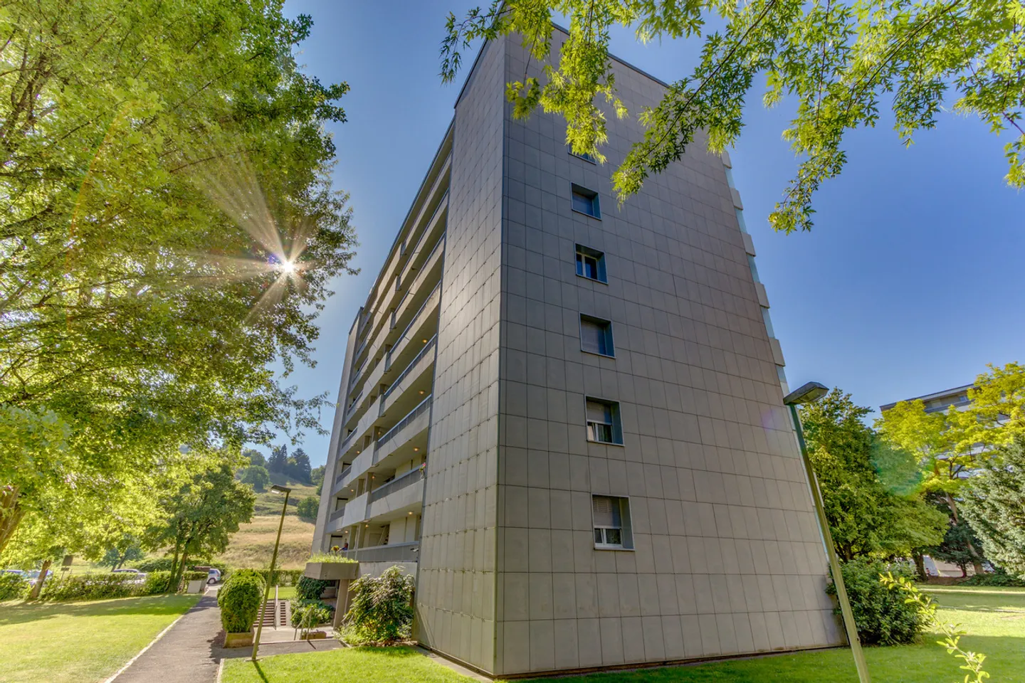 Posto moto nel quartiere di Fraumatt - Foto 1 di 1