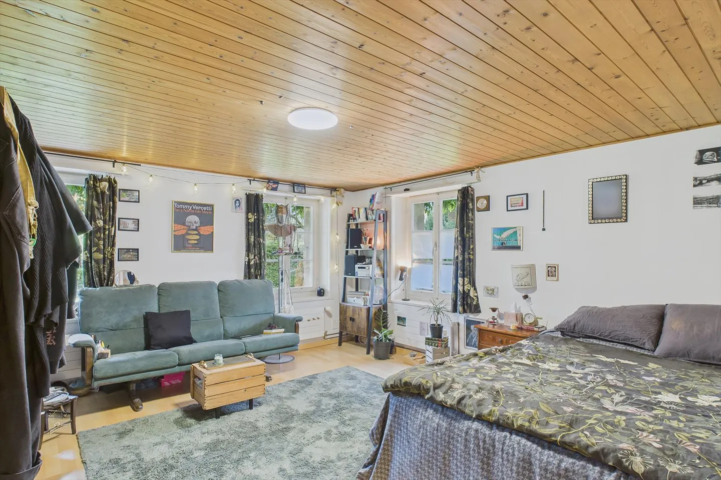 Mixed building - Photo 13 of 13