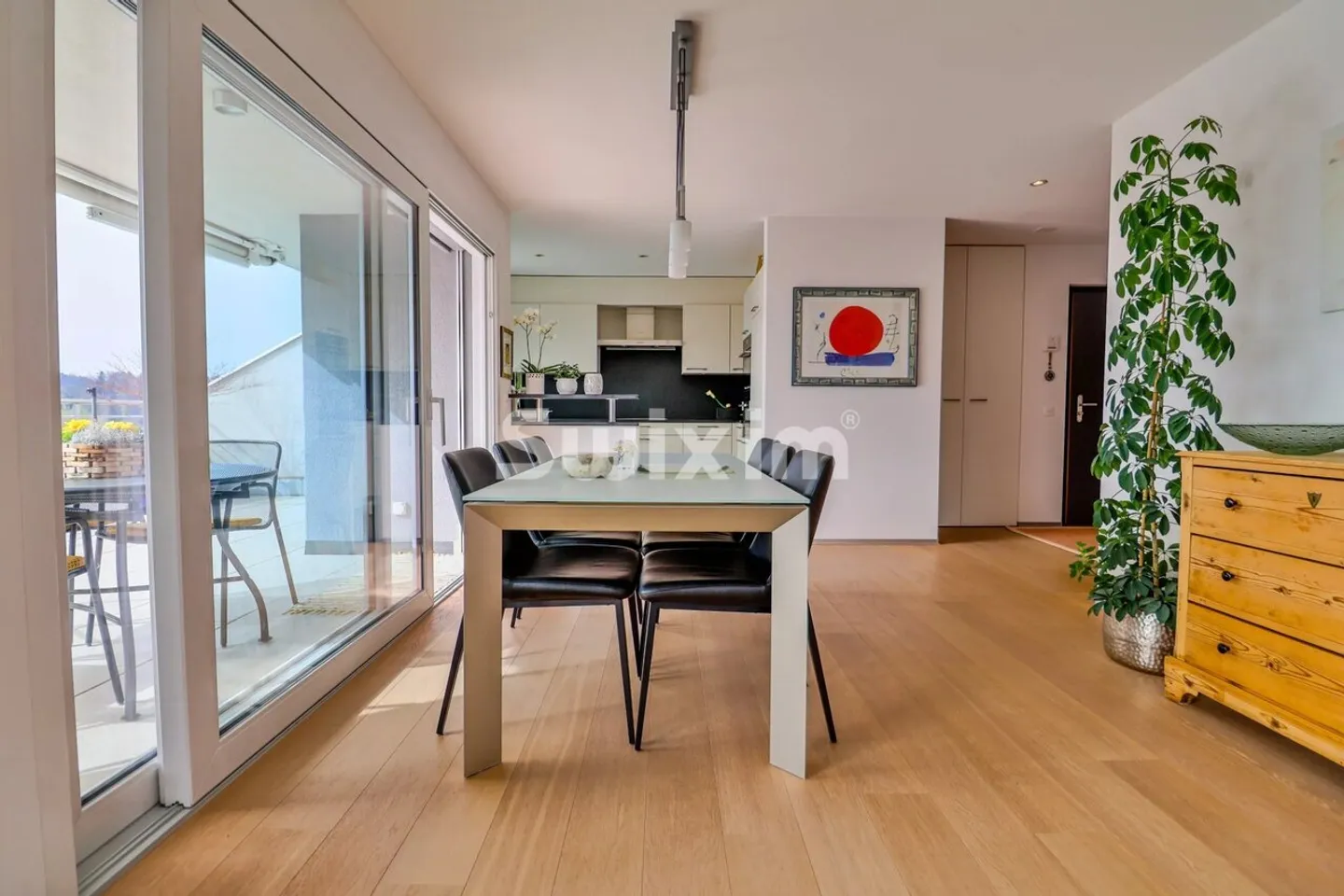 Charmante Penthouse in Châtel-St-Denis - Foto 5 von 8