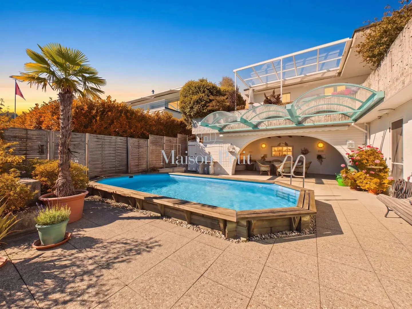 Terrassenhaus mit Pool in Stadel - Foto 2 von 13