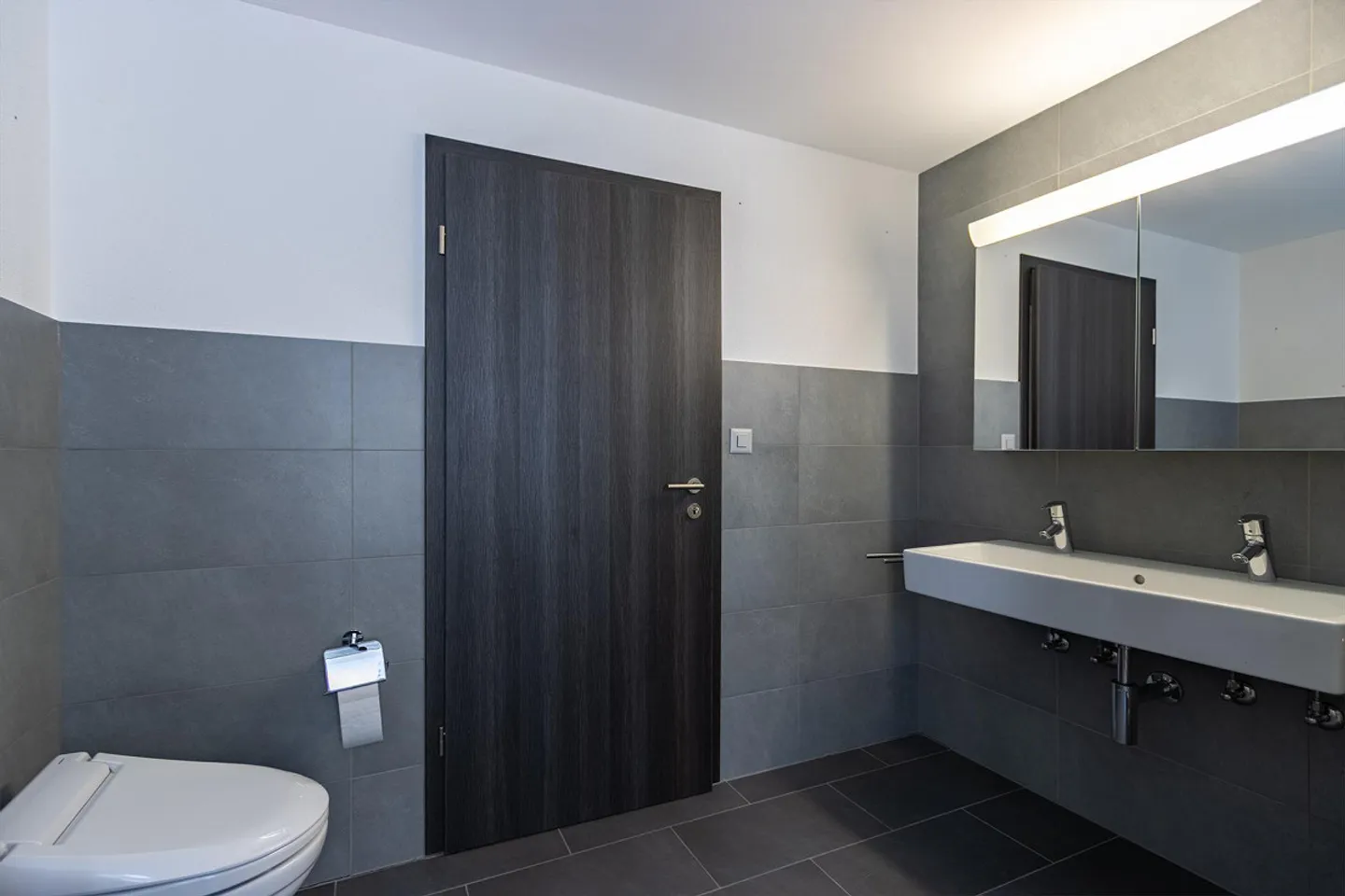 Modern 3.5-room apartment in a charming 4-party house with balcony - Photo 6 of 12