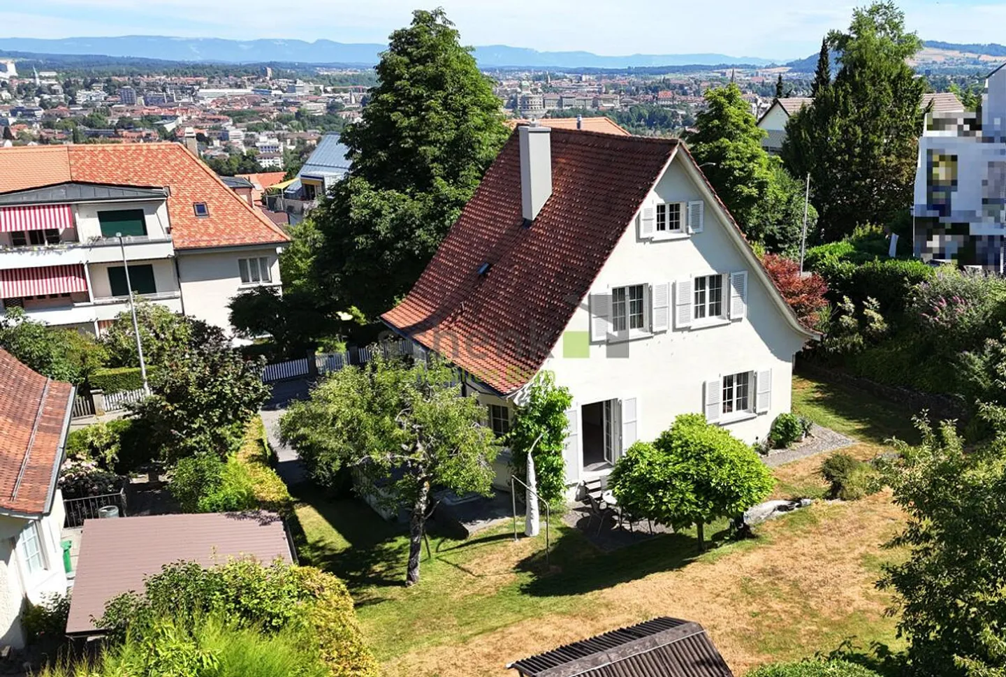 Charming Family House with Garden - Photo 1 of 18