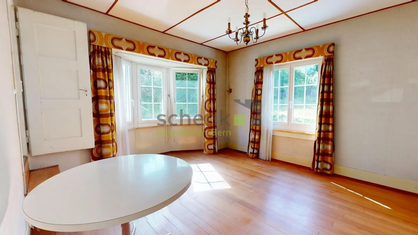 Charming Family House with Garden - Photo 9 of 18