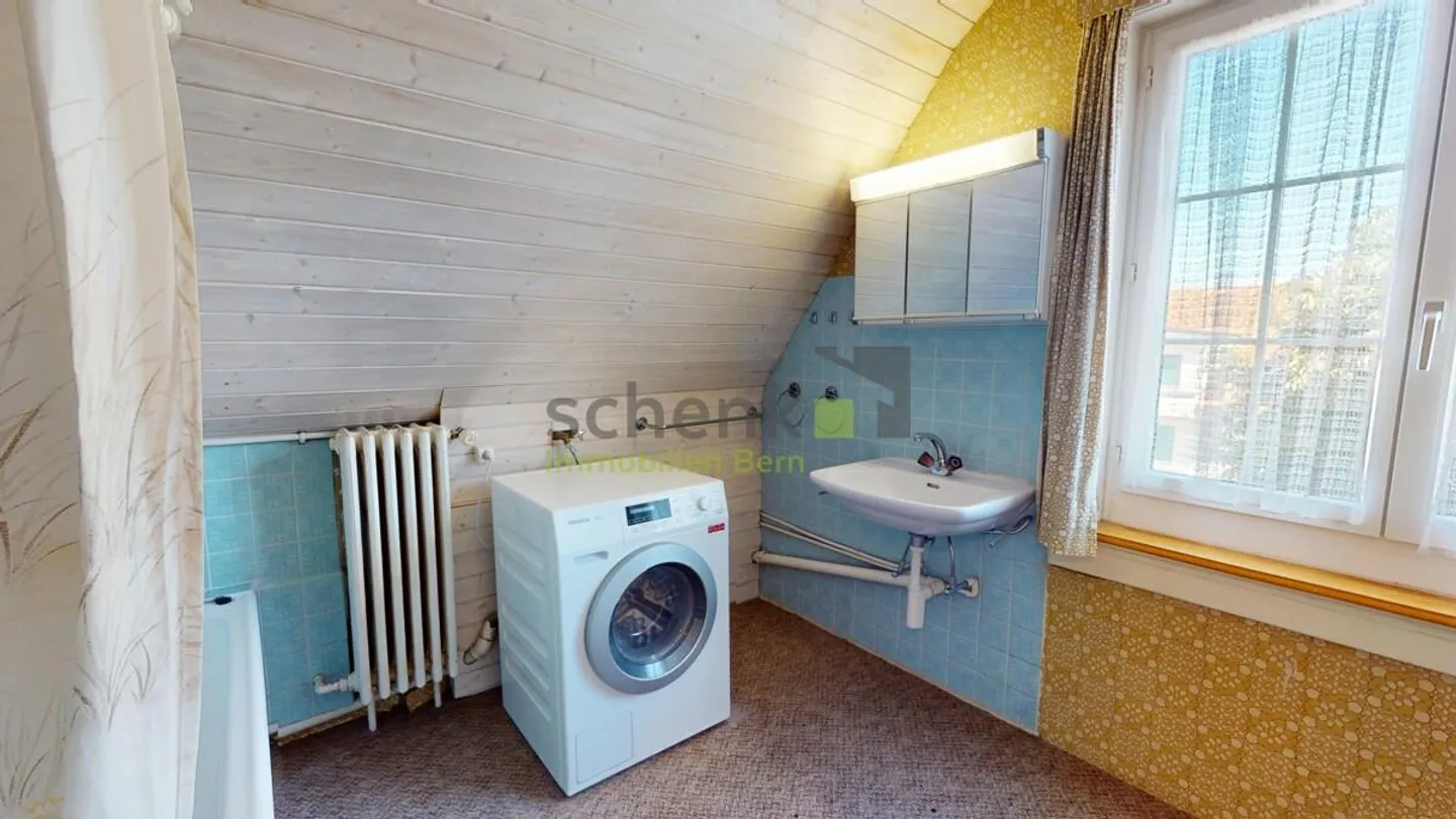 Charming Family House with Garden - Photo 15 of 18