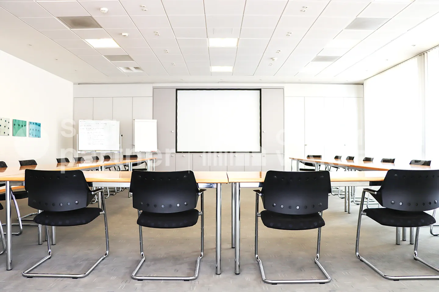 STAND 63 - Spazi per aziende innovative nel centro del Giura - Foto 4 di 10