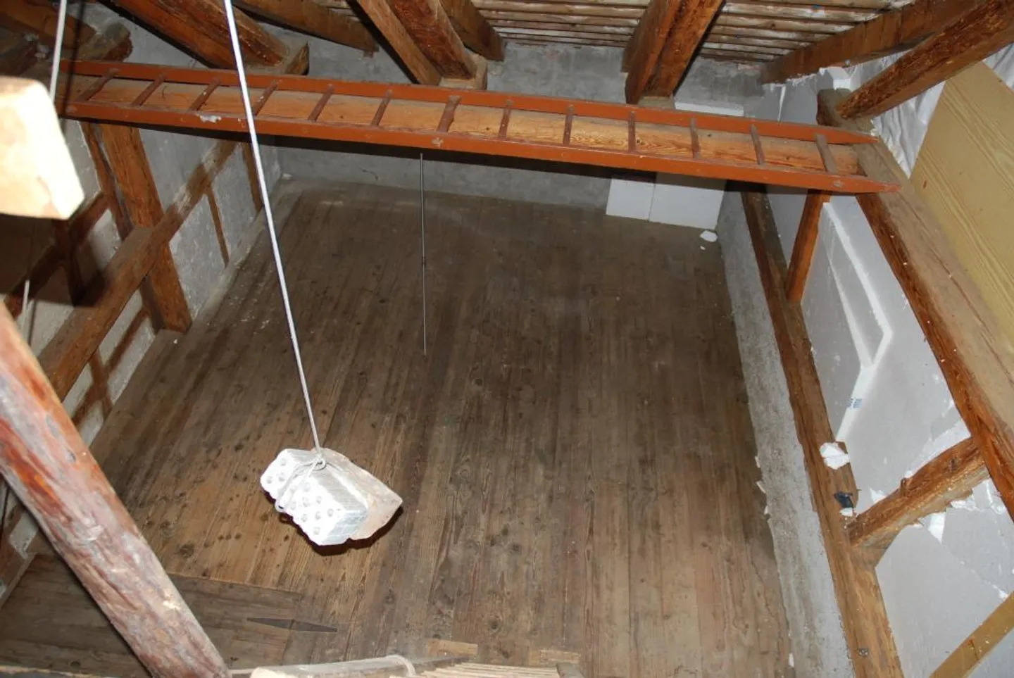 Ancien ferme de 4,5 pièces avec potentiel d'extension - Photo 7 sur 13