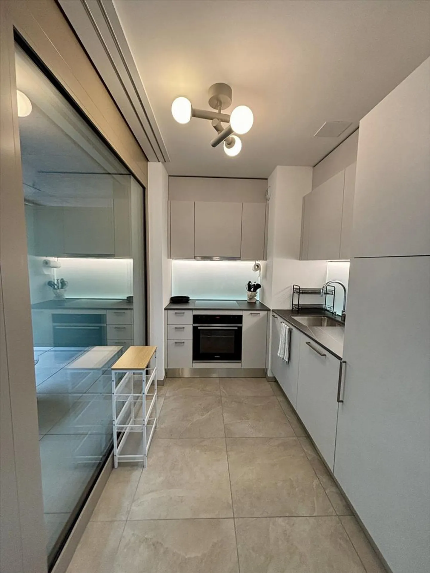 Magnificent furnished studio in the heart of the Quartier En Dorigny near EPFL - Photo 8 of 9