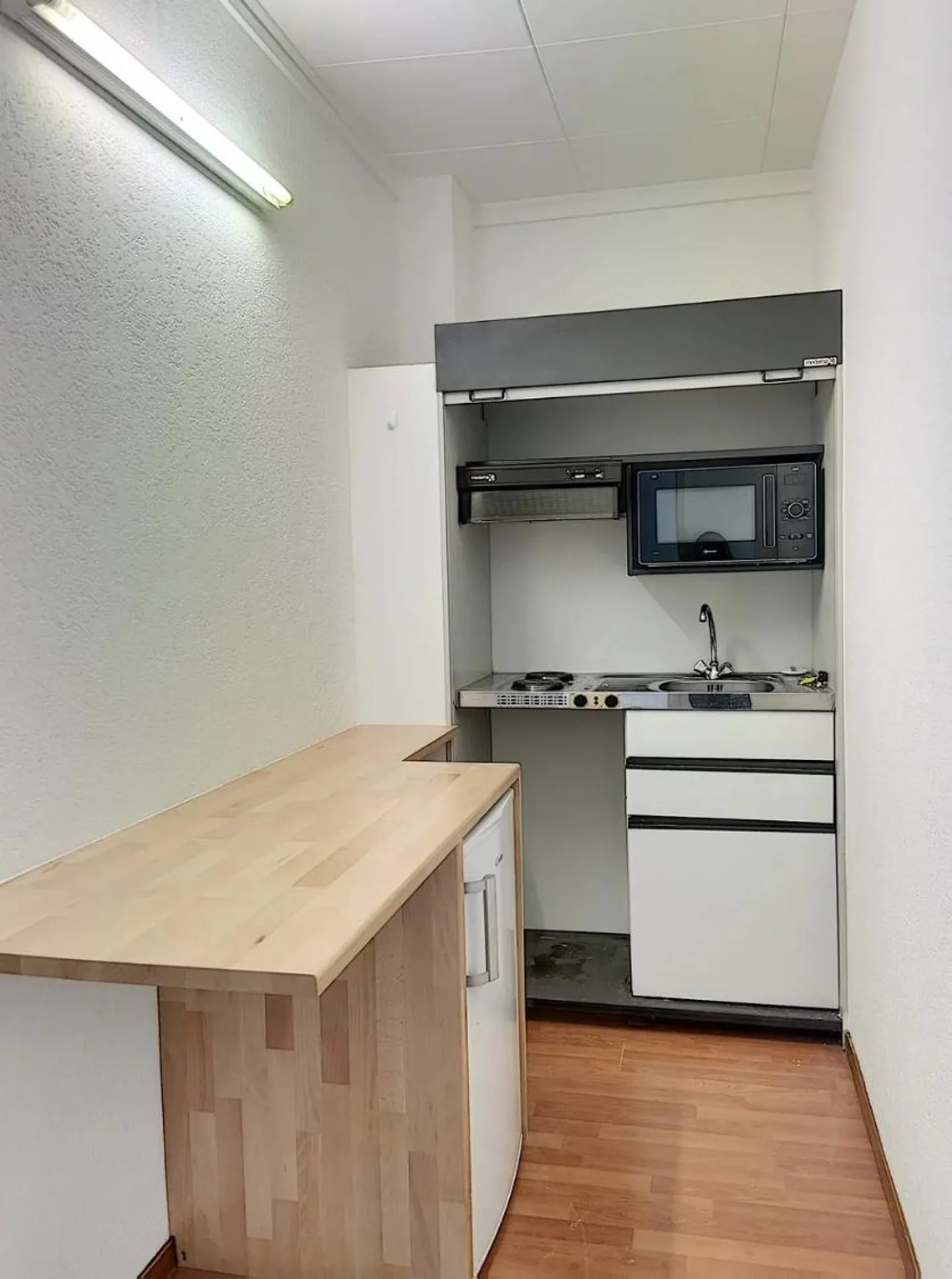 Charmant Appartement 2 Pièces - Photo 2 sur 6