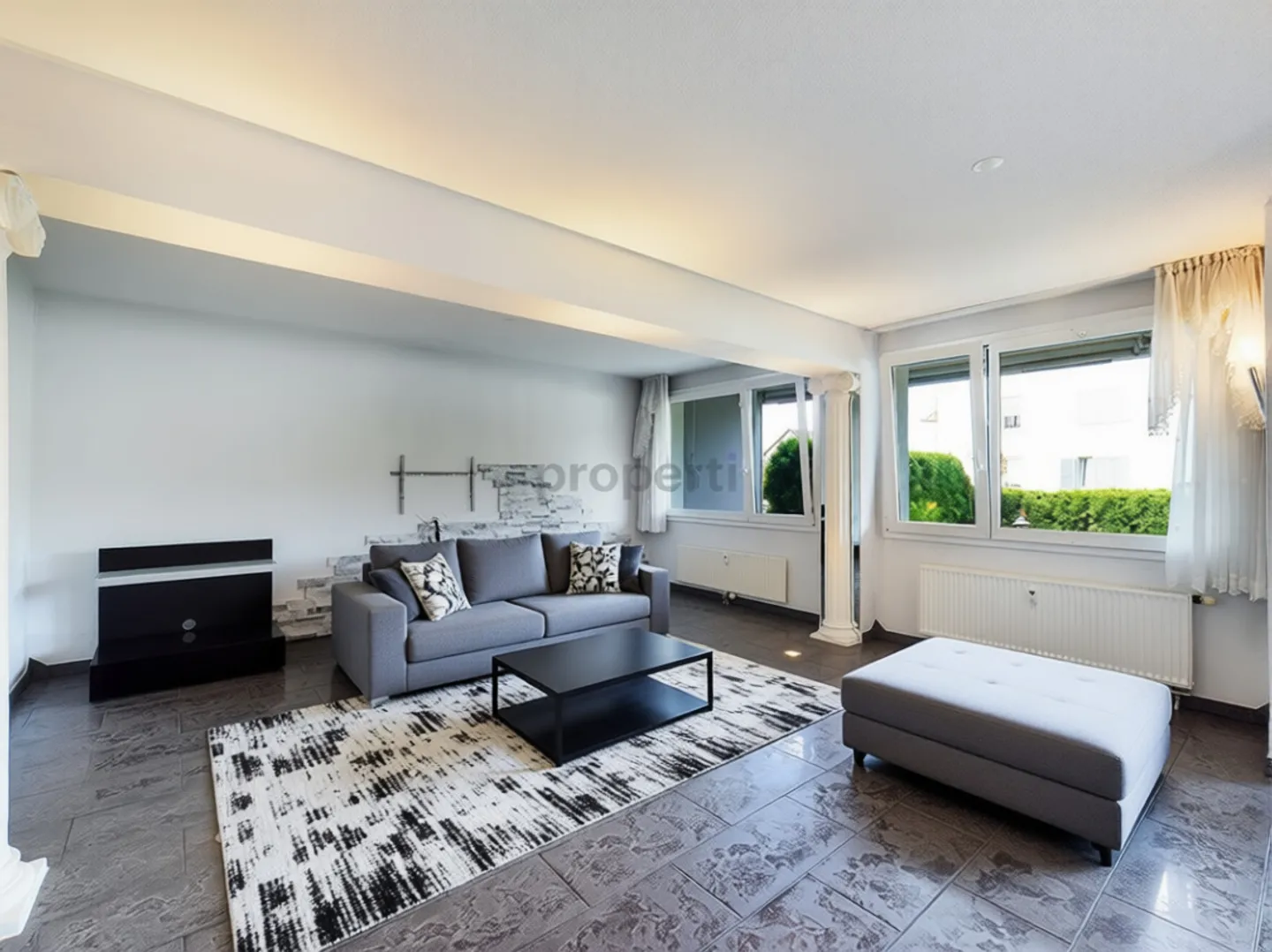 MAISON RÊVÉE AVEC EXPANSION MODERNE ET ESPACE VERT - Photo 1 sur 13