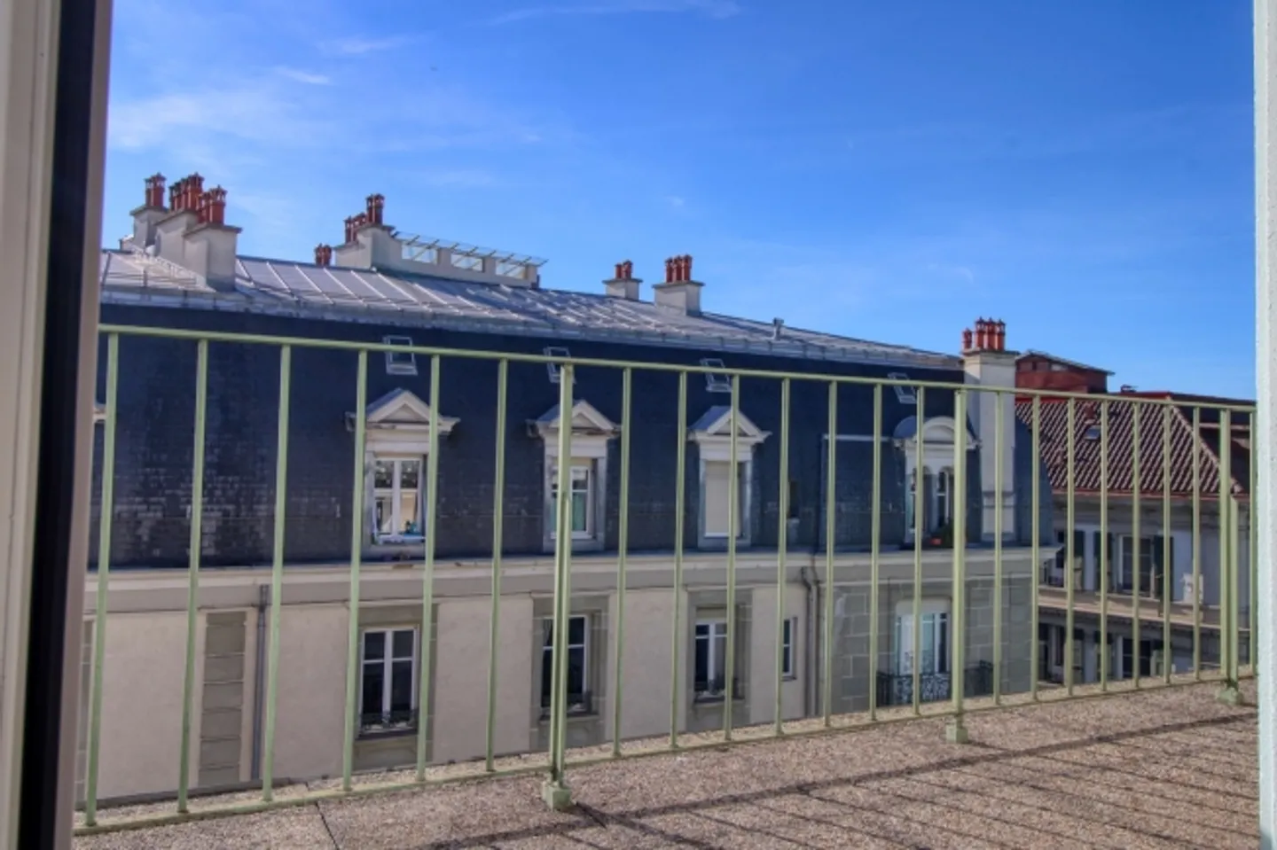 Shared penthouse in the center of Lausanne - Photo 7 of 13