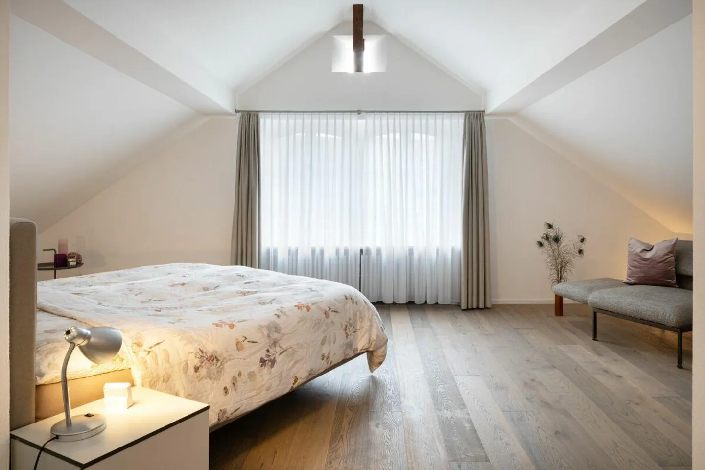 Exclusive and spacious 5.5 Z' penthouse apartment in the village center - Photo 10 of 14