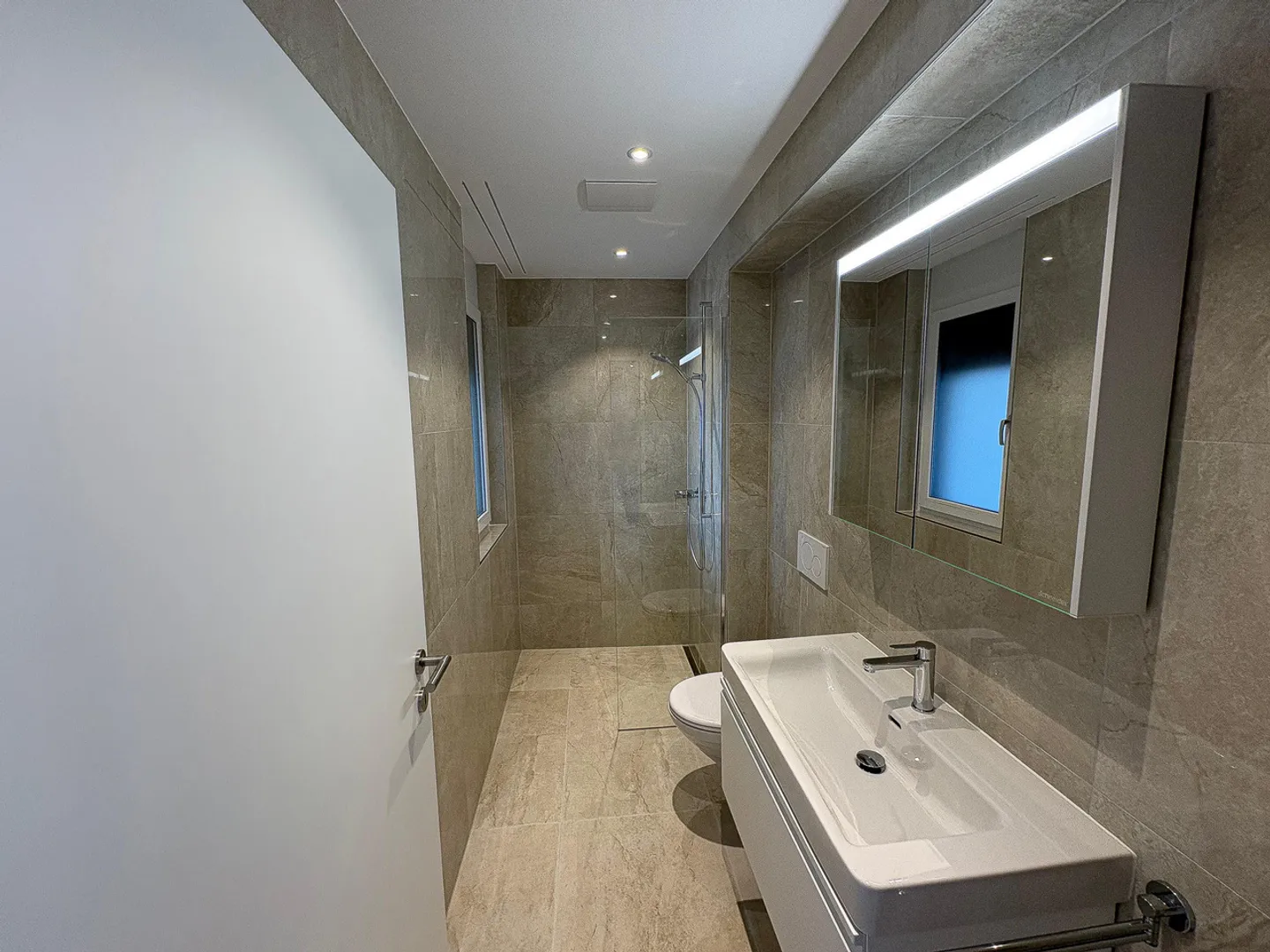 Moderne 2.5-Zimmer-Wohnung - Foto 6 von 9