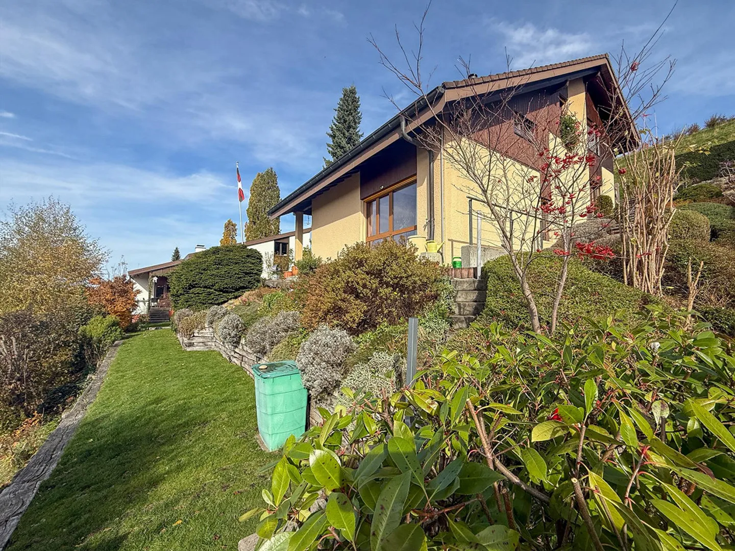 Charming 4.5-room single-family house with mountain view in Grosshoechstetten - Photo 7 of 27