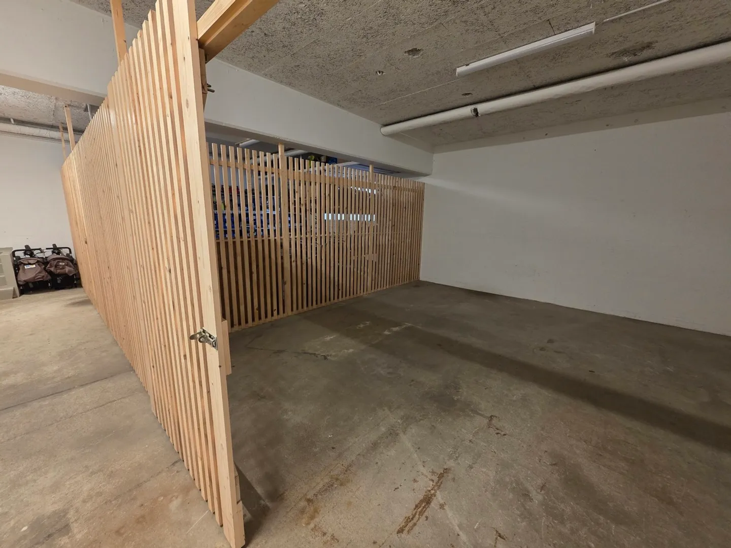 Grand espace de cave/de stockage à louer immédiatement - Photo 4 sur 8