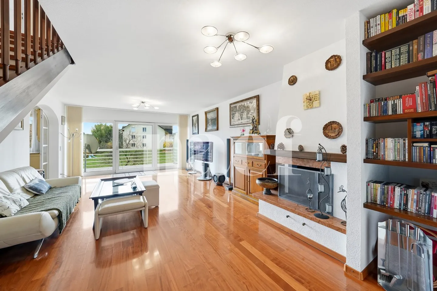 EXCLUSIVITY: 6.5 Room Apartment - Photo 3 of 10