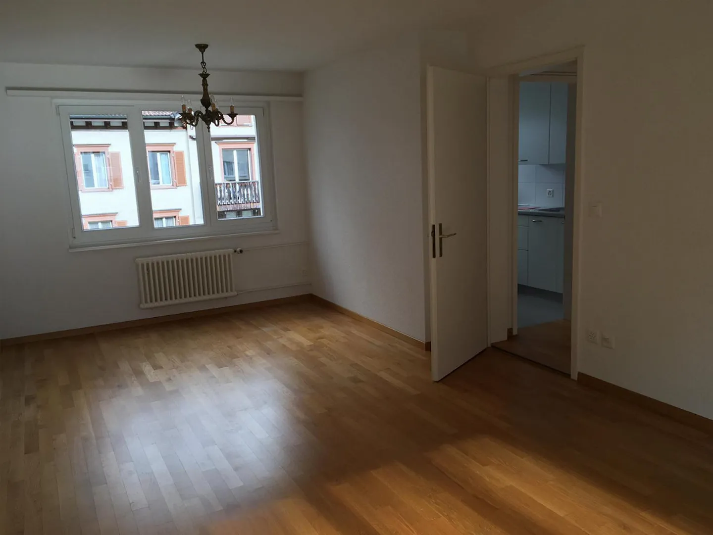 Appartement 2 ½ pièces abordable à Niederuzwil - Photo 2 sur 8