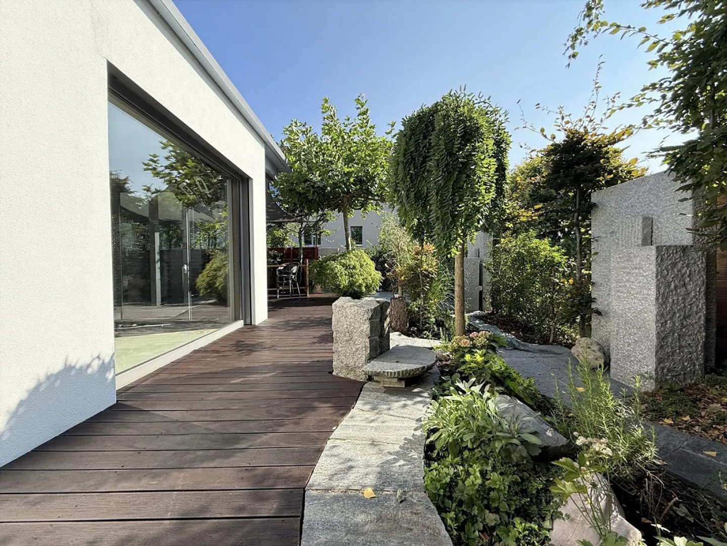 Casa unifamiliare moderna con garage e camino a Rheinfelden - Foto 4 di 19