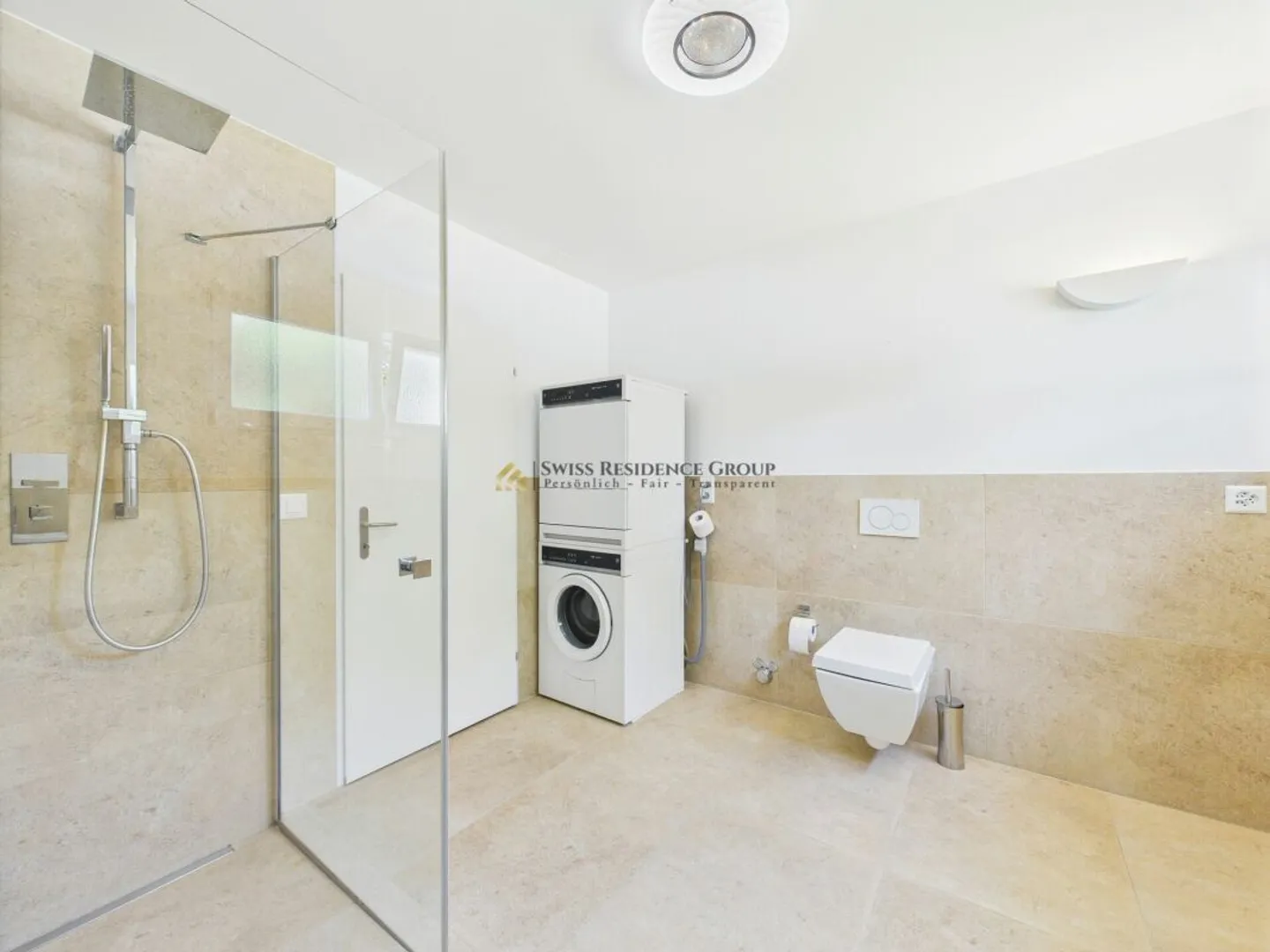 Stilvoller Rückzugsort - Grosszügige Wohnung mit Balkon, Weitsicht und Weinkeller - Foto 7 von 14