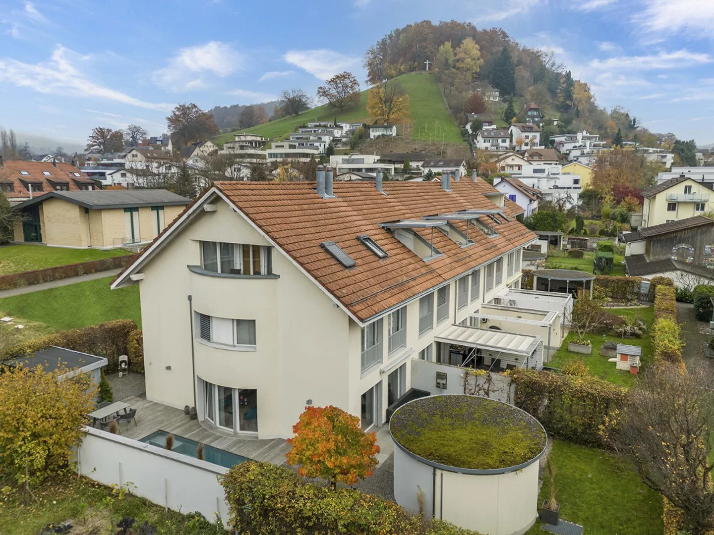 Giardino accogliente con fantastica piscina - Foto 1 di 13