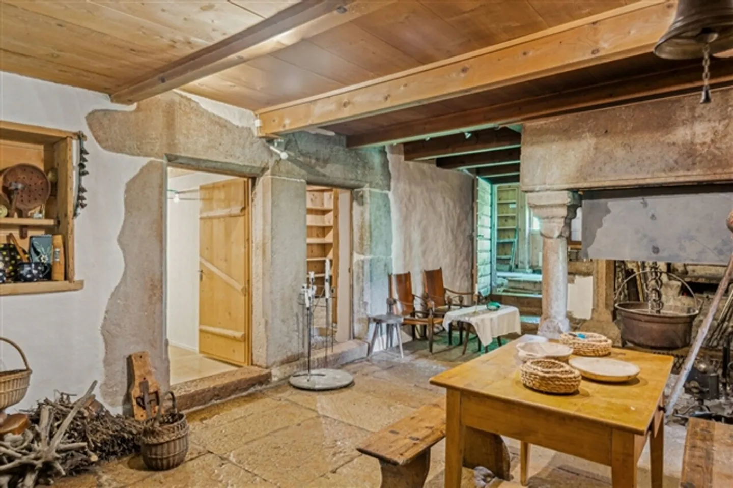 Magnifique ferme rénovée. Une entrée dans l'histoire de l'horlogerie - Photo 15 sur 20