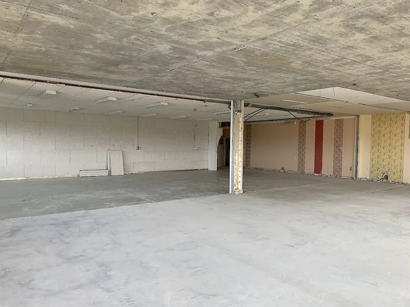 Geräumiger Gewerberaum in Düdingen - Foto 9 von 13