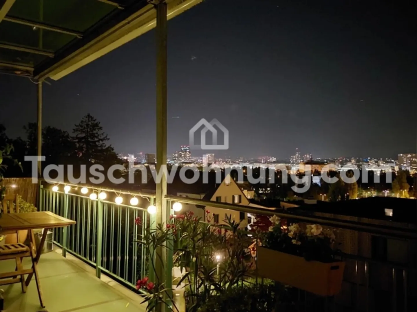 Sunny apartment in hillside location, mountain view, near Werdinsel - Photo 2 of 11