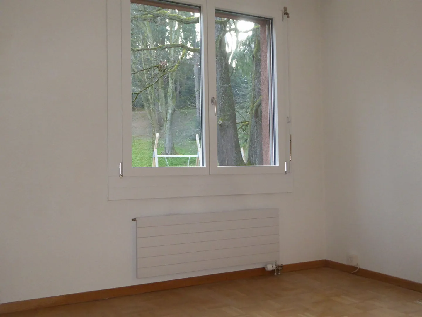 3.5 Room Apartment Prime Location Bright, Quiet Available Immediately for Rent - Photo 11 of 14
