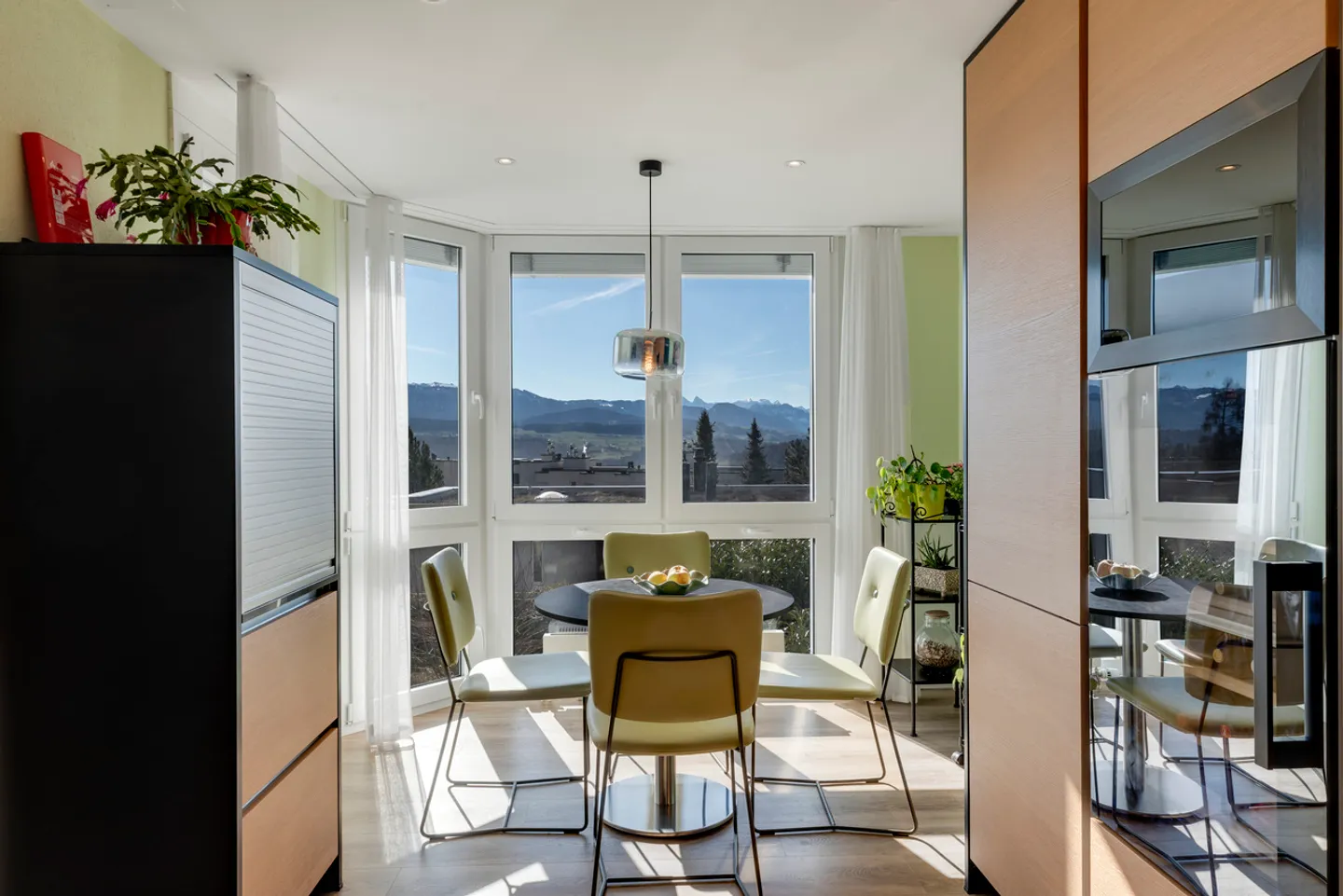 Appartement rénové de 6 pièces - Photo 8 sur 21